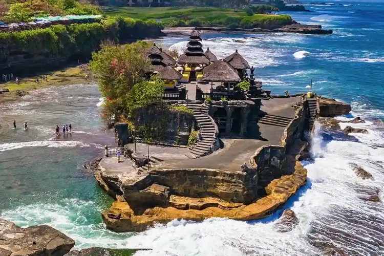 Tanah Lot | Bali Tours Travel